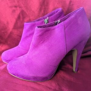 H&M Booties Boots In Beautiful Fuscia Color GUC Size 8